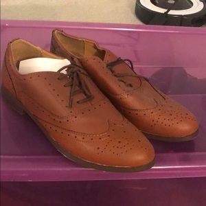 Women’s oxfords